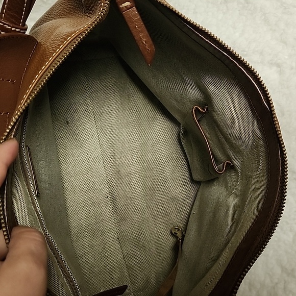 DB Dillen Brown Leather Shoulderbag, Cosmetic Purse, DB Emboss Key Fob - Picture 4 of 6